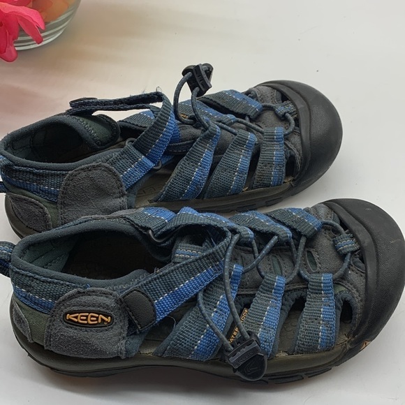 Keen Blue Hiking Sandals Sz 2. KET0457C - Picture 3 of 6